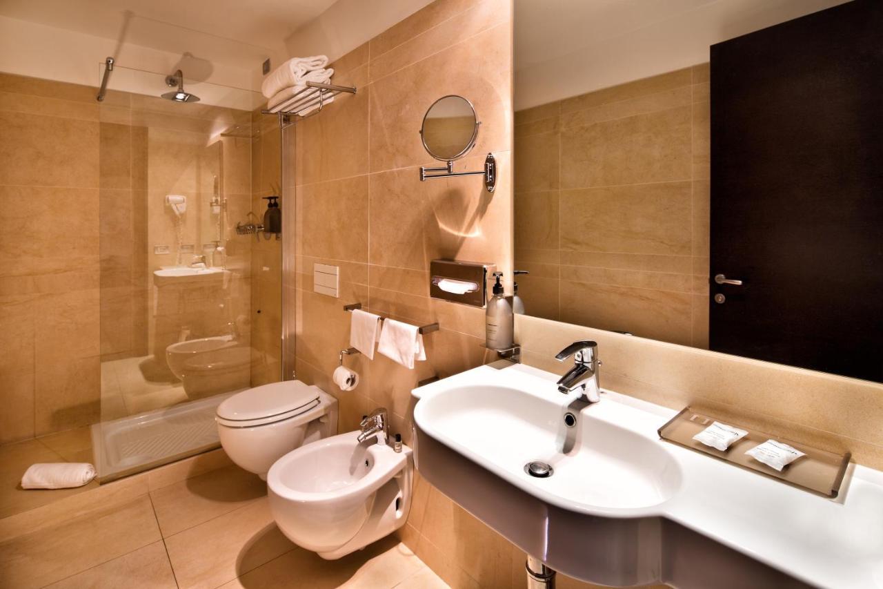 Hotel Th - Cenacolo 4*